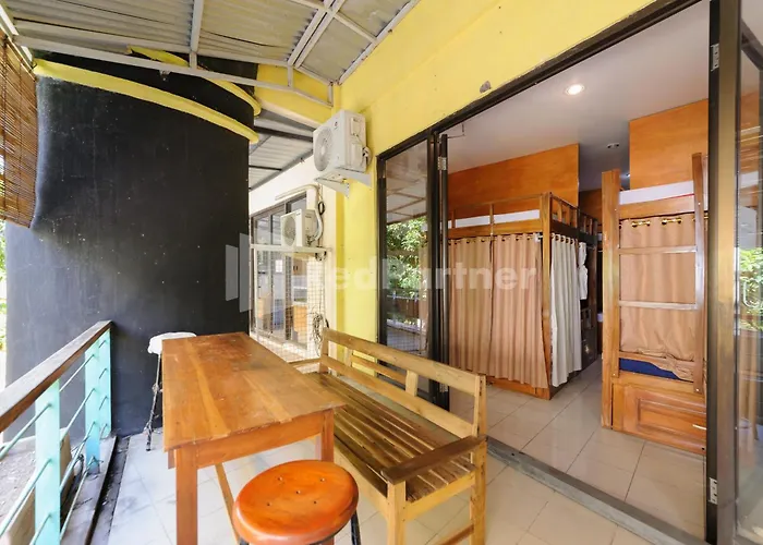 Hotel Shooting Star Kuta Redpartner - Mixed 2*